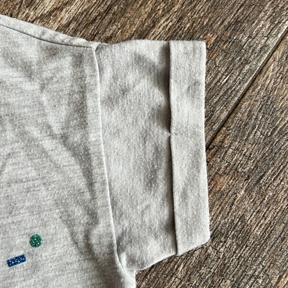 Jessica Simpson “throw kindness around like confetti” tee - Picture 3 of 7